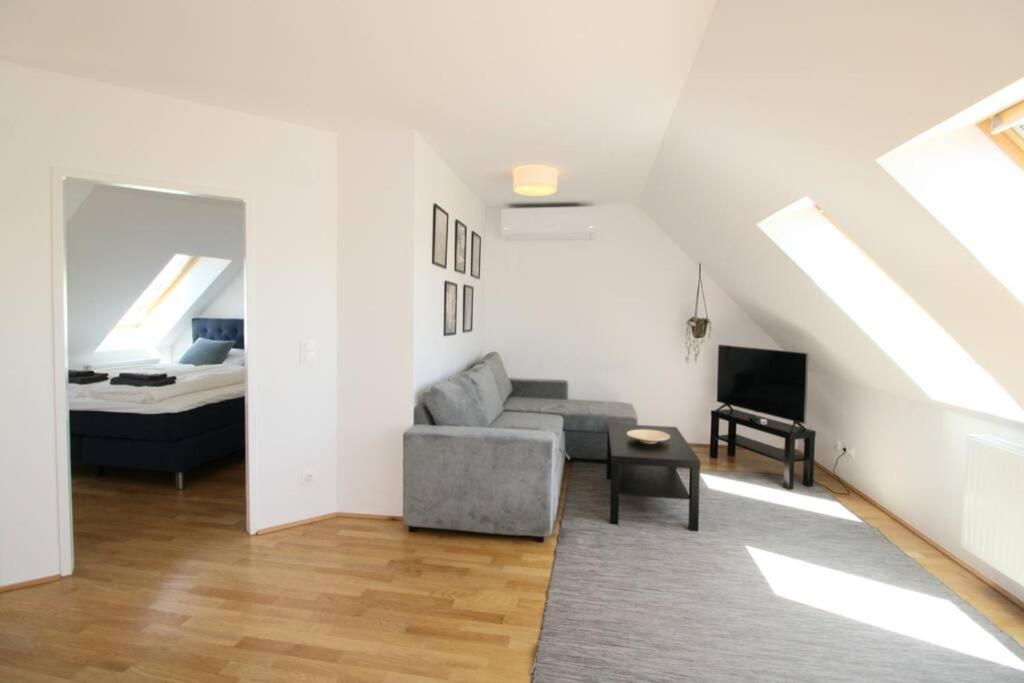 Penthouse With Amazing Terrace L Lf42 Apartman Bécs Kültér fotó