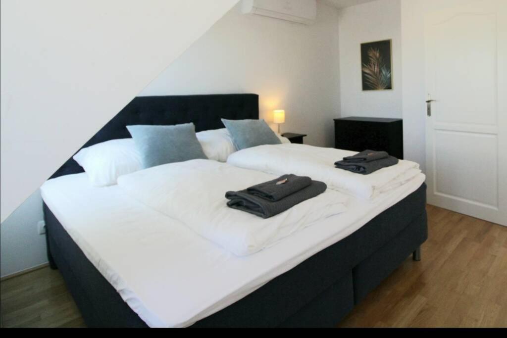 Penthouse With Amazing Terrace L Lf42 Apartman Bécs Kültér fotó